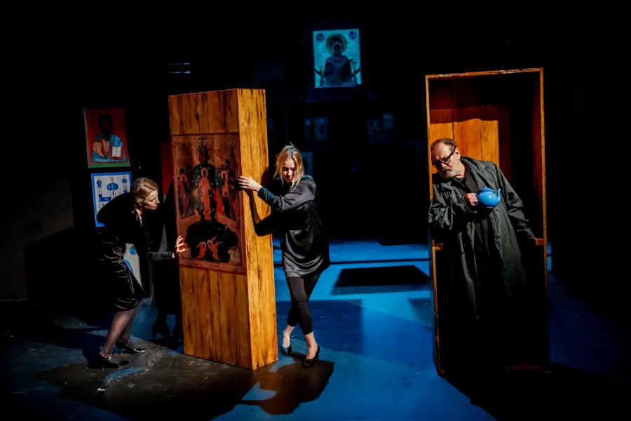 Agnieszka Skrzypczak, Karolina Piwosz, Andrzej Wichrowski, fot. Krzysztof Bieliński