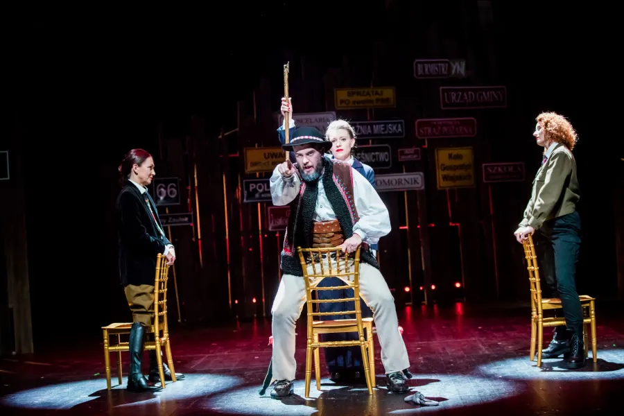 Monika Badowska, Szymon Rząca, Iwona Dróźdż, fot. Krzysztof Bieliński