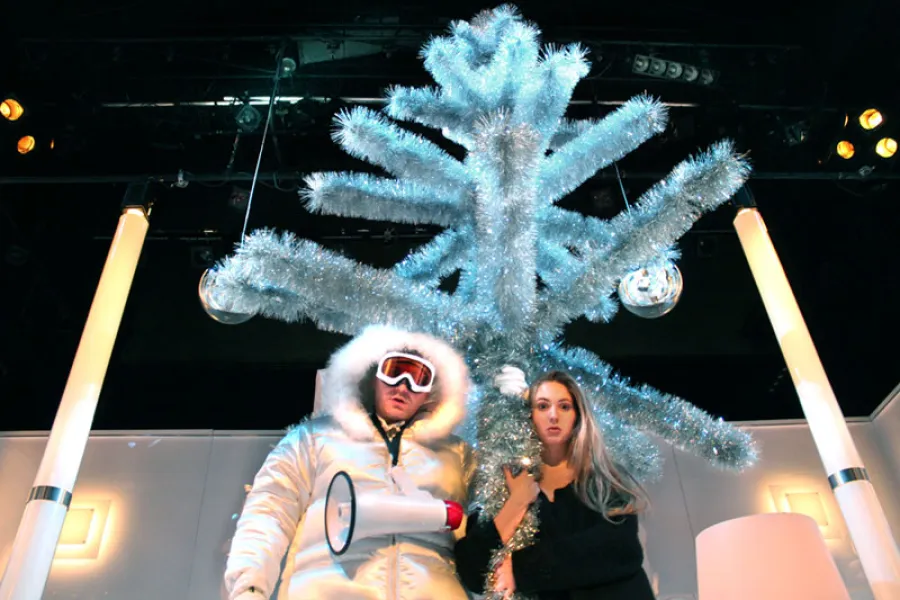 zdjęcie ze spektaklu Posprzątane, fot. Mariusz Grzegorzek