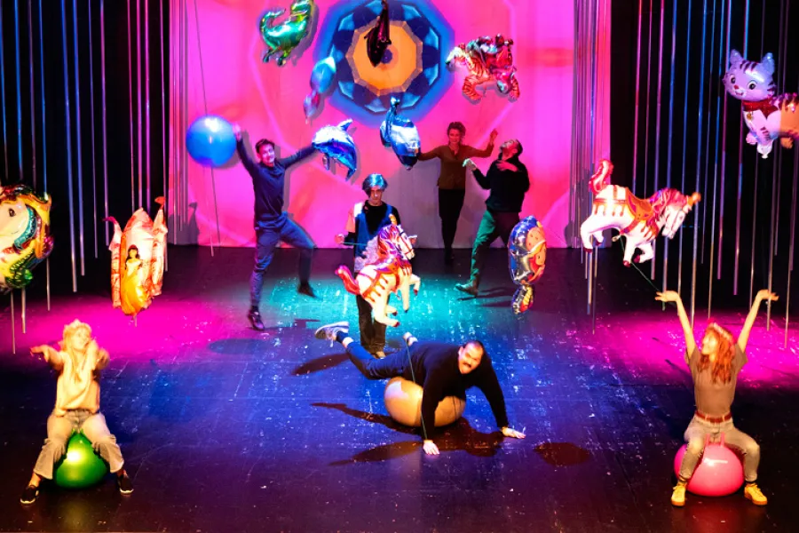 zdjęcie do spektaklu Dzieci widzą duchy, fot. Mariusz Grzegorzek  