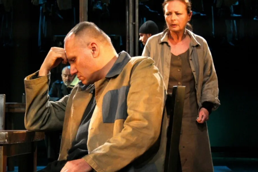 zdjęcie ze spektaklu Nad, fot. Piotr Paczuski