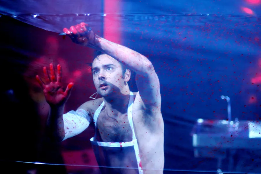 zdjęcie ze spektaklu Toporem w serce, fot. Greg Noo-Wak 