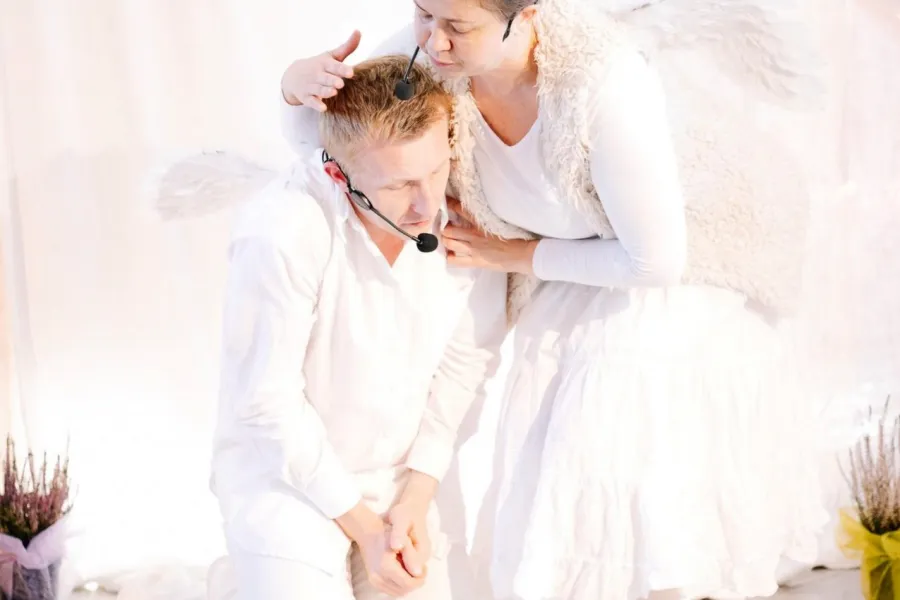 Zdjęcie ze spektaklu O tym który spadł z nieba - bajka 