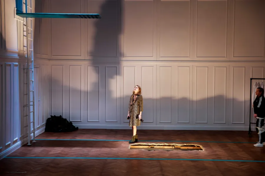 zdjęcie ze spektaklu Plac bohaterów, fot. Krzysztof Bieliński