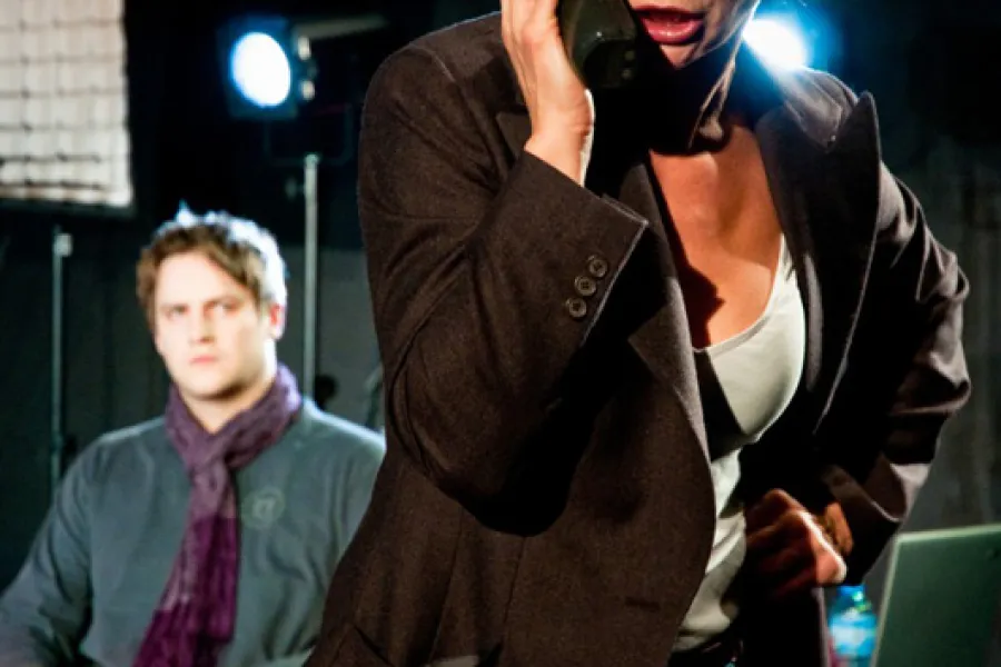 zdjęcie do spektaklu Survival, fot. Tomasz Kałużny