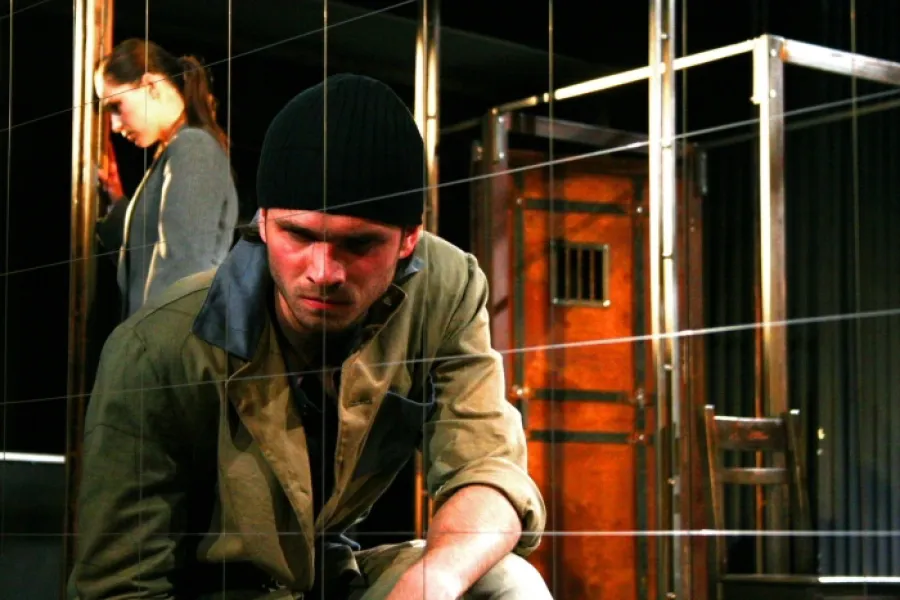 zdjęcie ze spektaklu Nad, fot. Piotr Paczuski