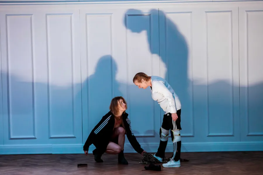 zdjęcie ze spektaklu Plac bohaterów, fot. Krzysztof Bieliński