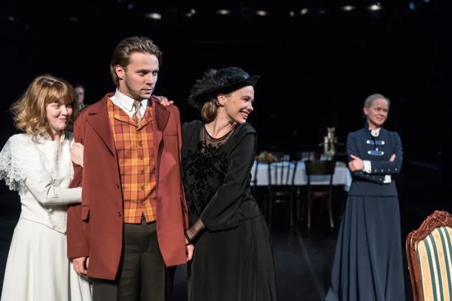 zdjęcie do spektaklu Trzy siostry, fot. Greg Noo-Wak 