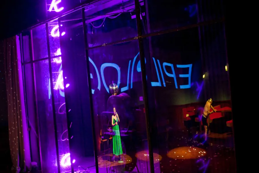 zdjęcie ze spektaklu Kaskada, fot. Krzysztof Bieliński