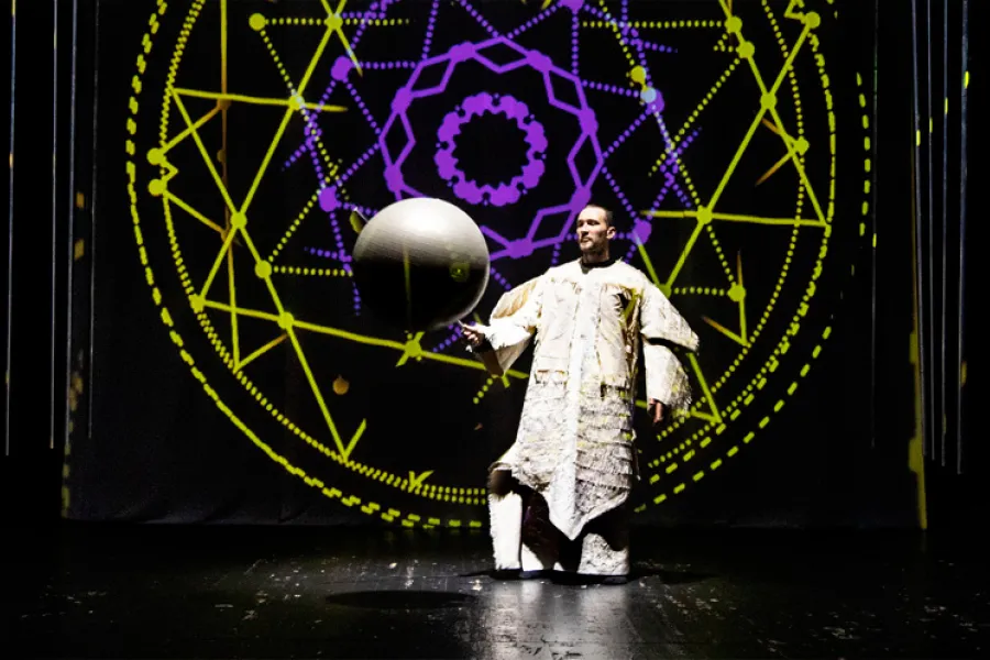 zdjęcie ze spektaklu Dzieci widzą duchy, fot. Mariusz Grzegorzek