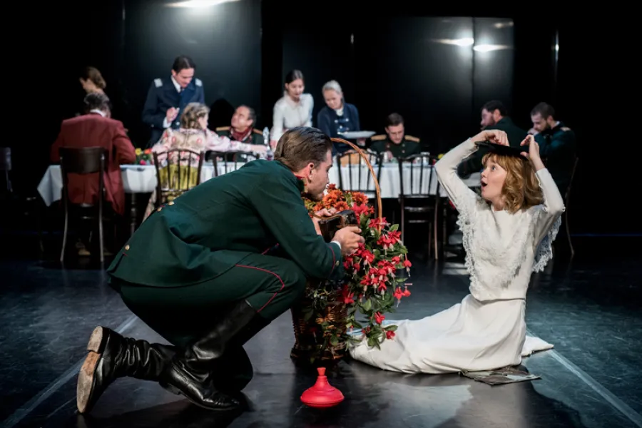 zdjęcie do spektaklu Trzy siostry, fot. Greg Noo-Wak 