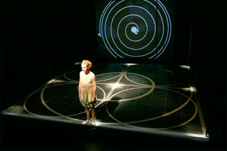 zdjęcie ze spektaklu Lew na ulicy, fot. Szymon Lenkowski