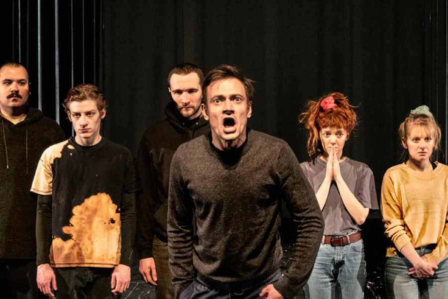 zdjęcie do spektaklu Dzieci widzą duchy, fot. Mariusz Grzegorzek  