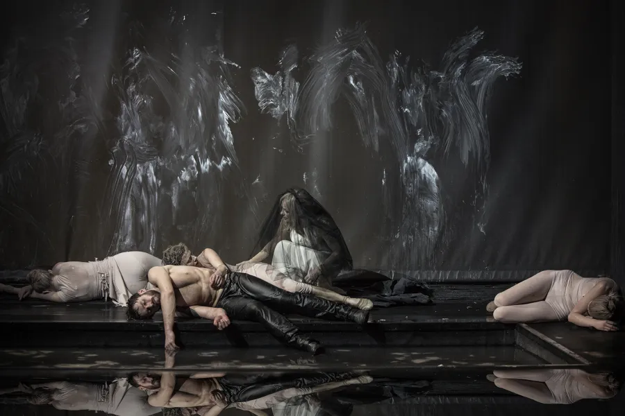 scena zbiorowa, fot. Magda Hueckel