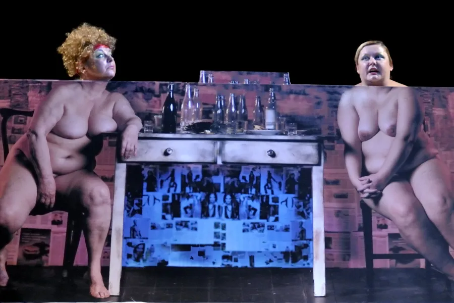 zdjęcie ze spektaklu Apokalipsa, fot. Greg Noo-Wak