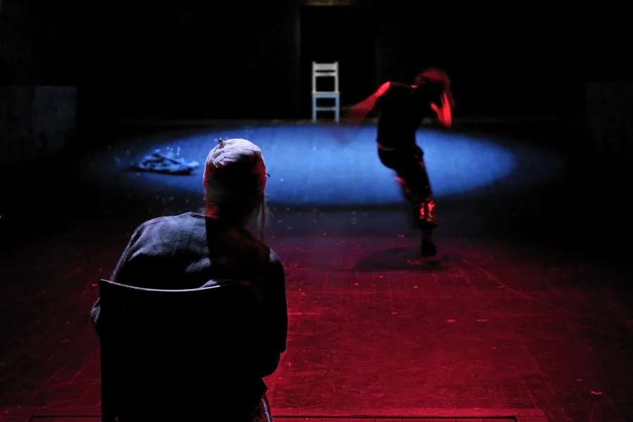 zdjęcie ze spektaklu Apokalipsa, fot. Greg Noo-Wak