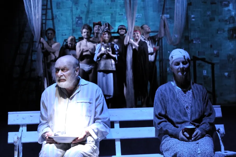 zdjęcie ze spektaklu Apokalipsa, fot. Greg Noo-Wak