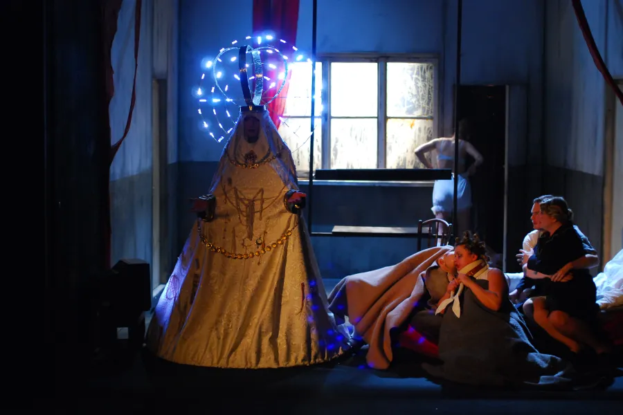 zdjęcie ze spektaklu Balkon, fot. Greg Noo-Wak