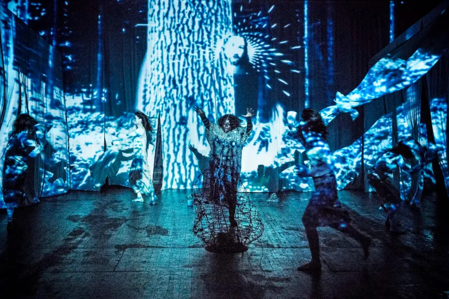 zdjęcie ze spektaklu Czarownice z Salem, fot. Magda Hueckel 