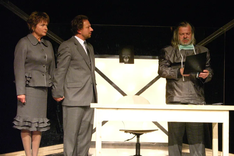 zdjęcie ze spektaklu Brzydal, fot. Ryszard Warcholiński