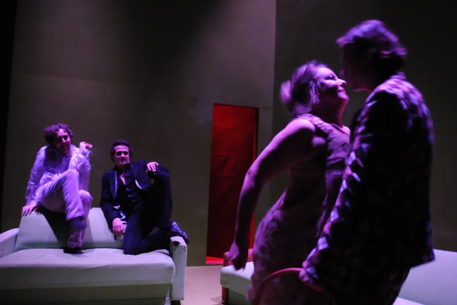 scena zbiorowa | fot. Greg Noo-Wak 