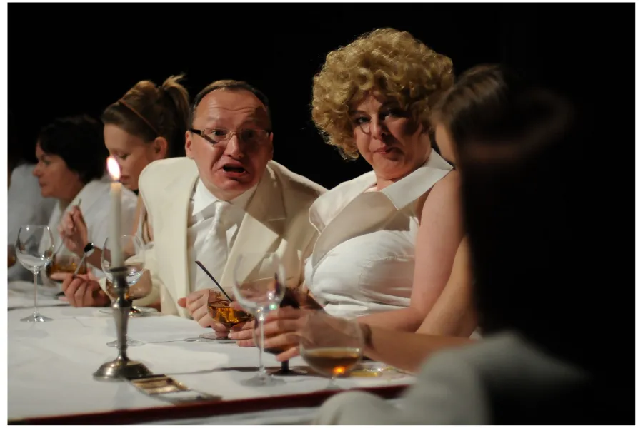 scena zbiorowa | fot. Greg Noo-Wak