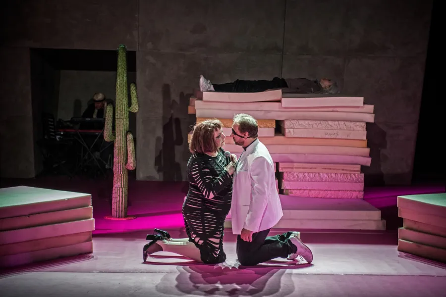 zdjęcie ze spektaklu Bang Bang, fot. Magda Hueckel 