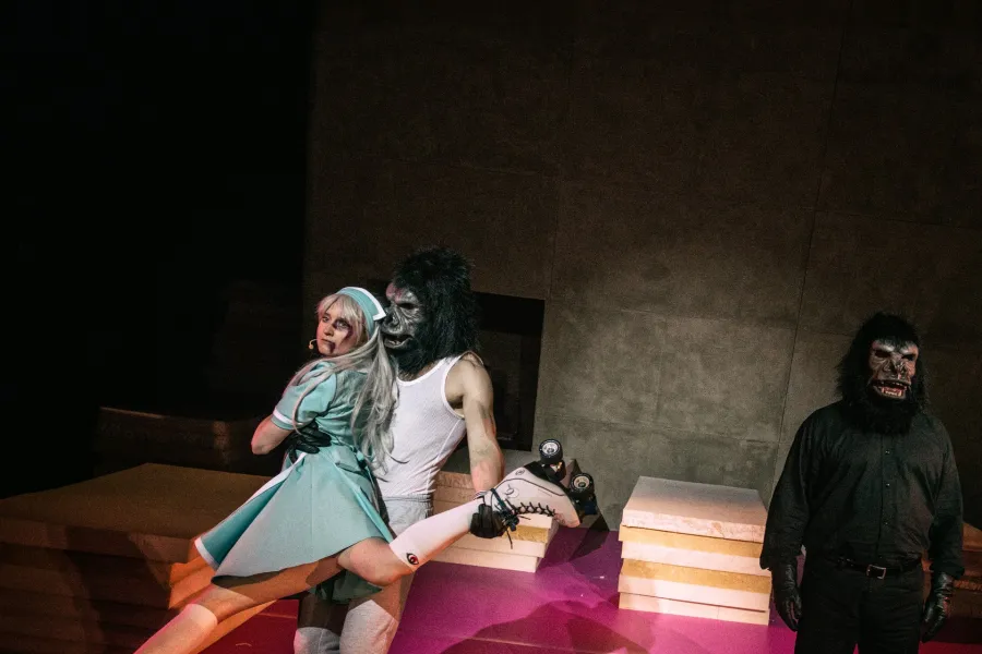 zdjęcie ze spektaklu Bang Bang, fot. Magda Hueckel 