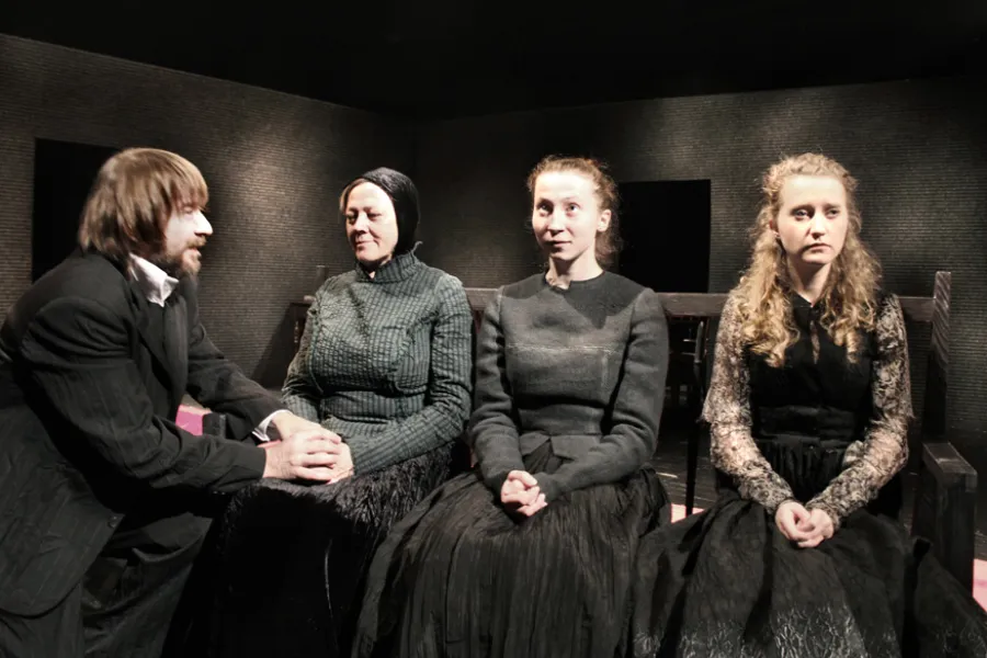 zdjęcie ze spektaklu Słowo, fot. Mariusz Grzegorzek