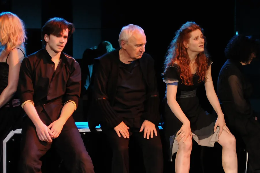 zdjęcie ze spektaklu Bramy raju, fot. Greg Noo-Wak