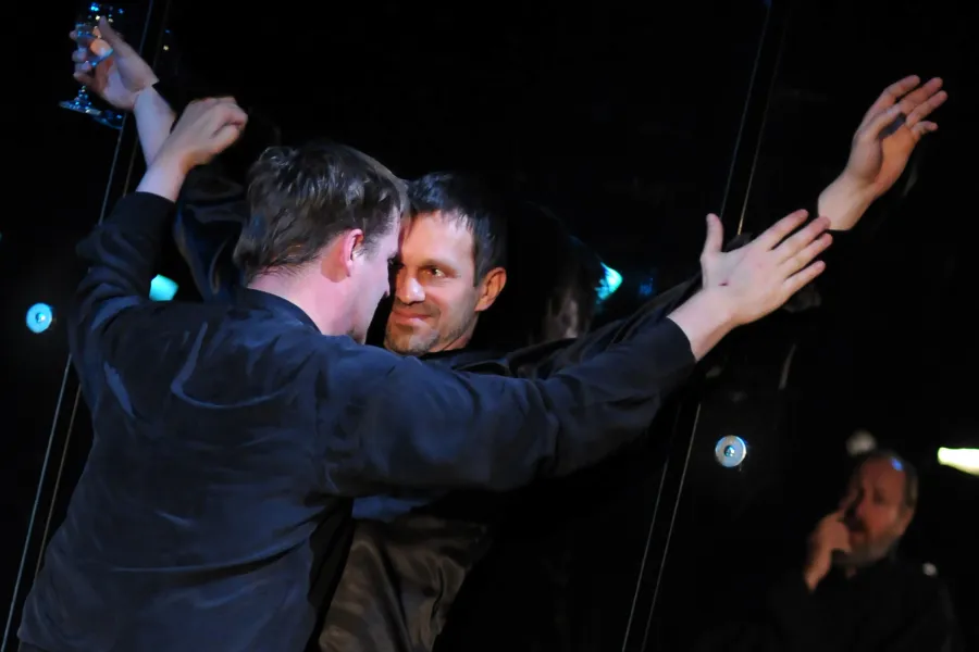 zdjęcie ze spektaklu Bramy raju, fot. Greg Noo-Wak