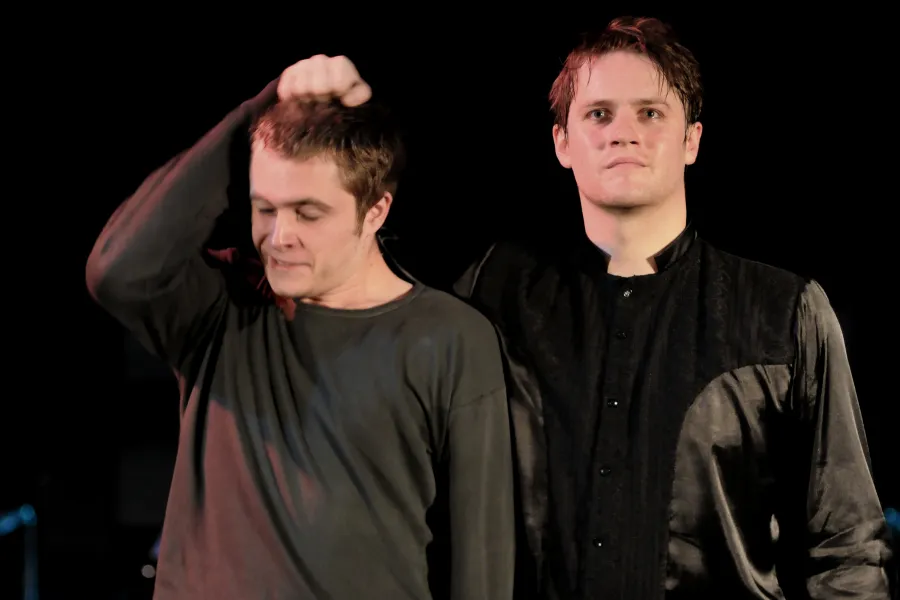 zdjęcie ze spektaklu Bramy raju, fot. Greg Noo-Wak