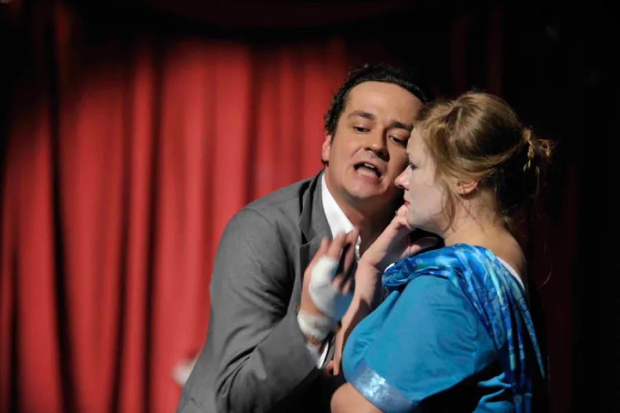 zdjęcie ze spektaklu Jajo węża, fot. Greg Noo-Wak 