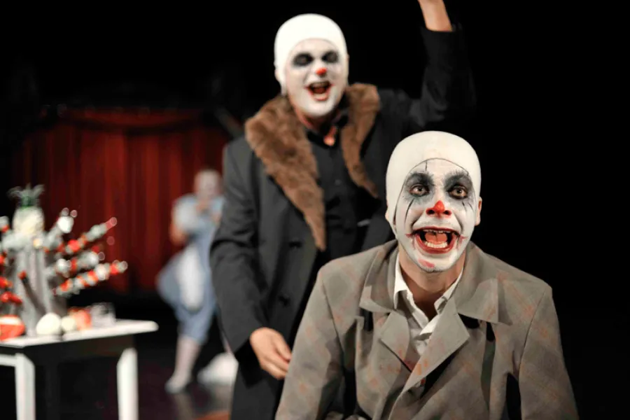 zdjęcie ze spektaklu Jajo węża, fot. Greg Noo-Wak 