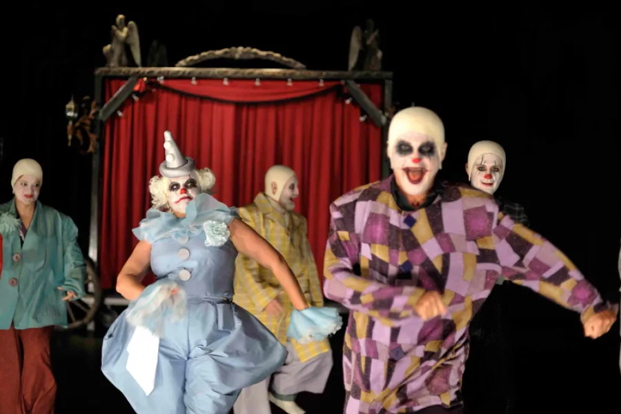 zdjęcie ze spektaklu Jajo węża, fot. Greg Noo-Wak 