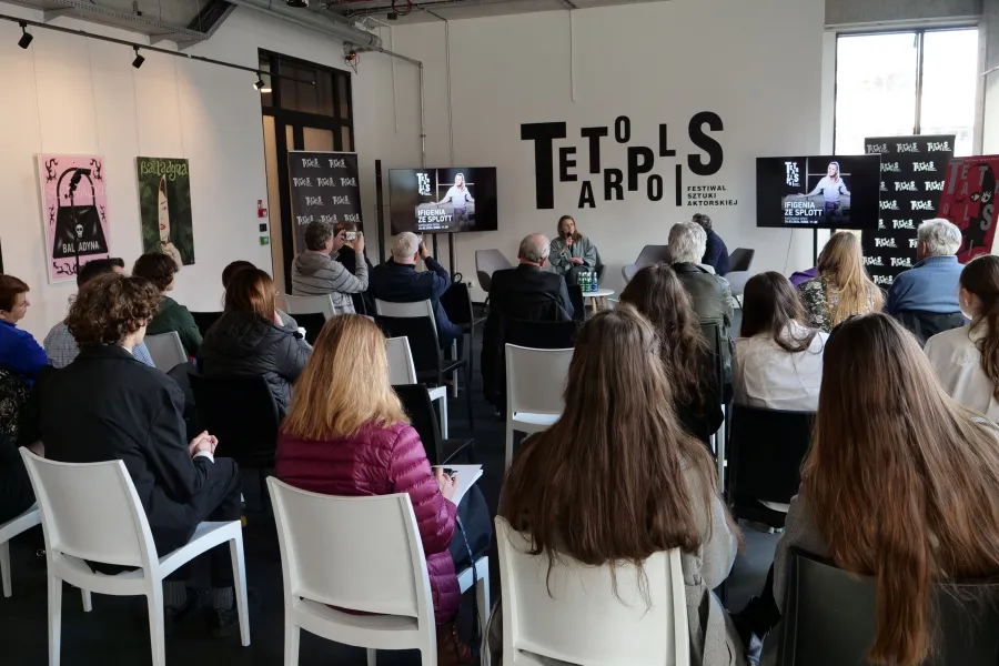 "Ifigenia ze Splott" na Teatropolis