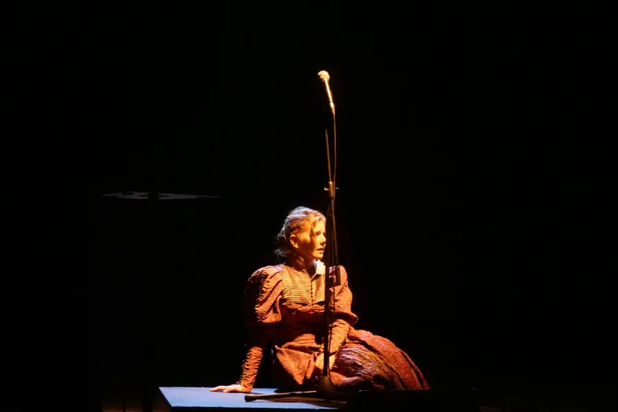 Gra w Strindberga, MCK Tomaszów Maz., fot. Alicja Miśkiewicz