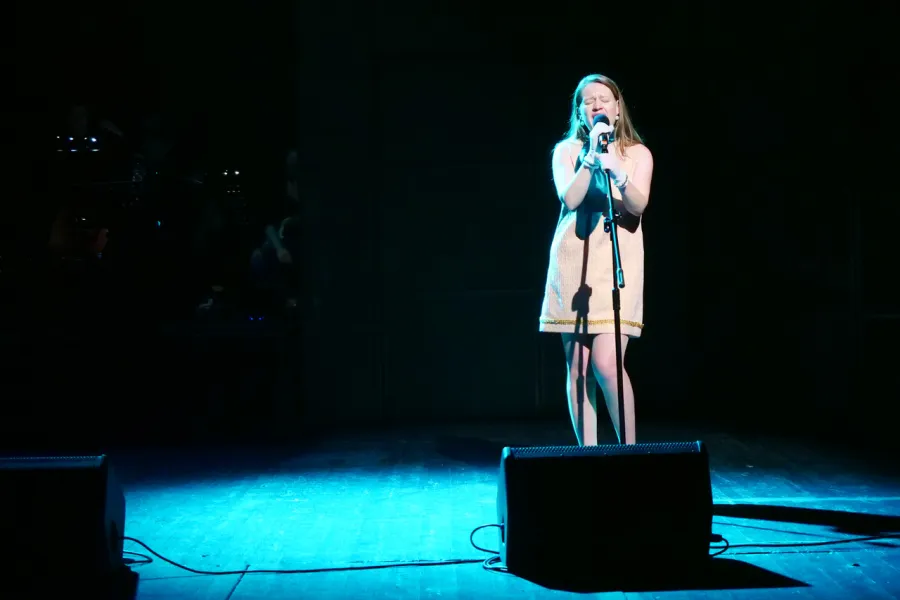 zdjęcie ze spektaklu „Róbmy swoje”, fot. Marcin Nowak