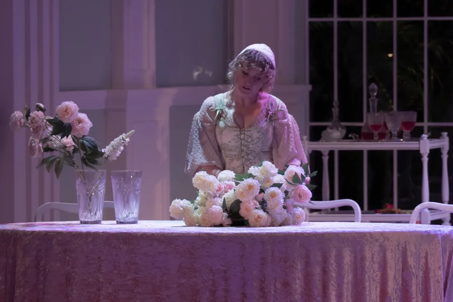 „Świętoszek", na zdjęciu: Iwona Karlicka, fot. Mikołaj Pływacz