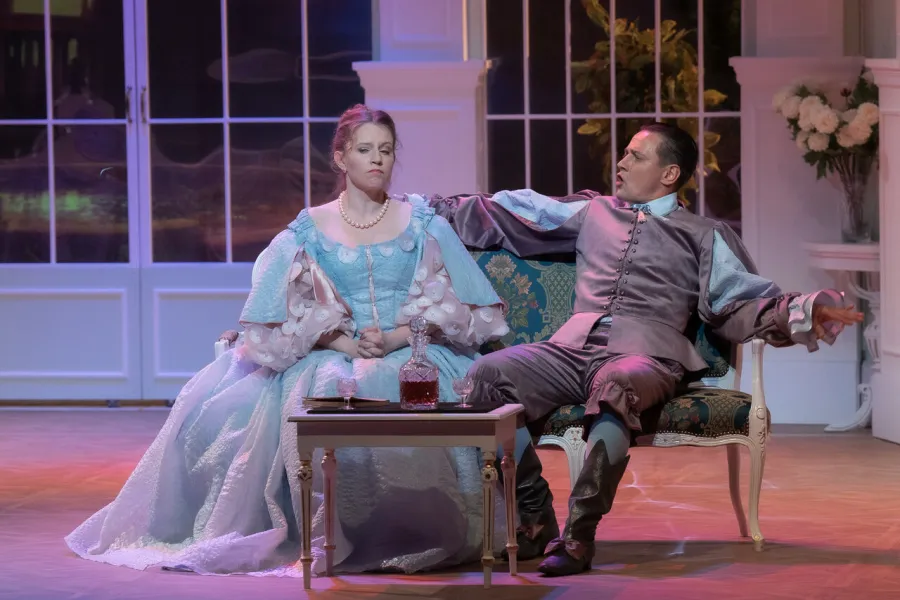 „Świętoszek", na zdjęciu: Matylda Paszczenko, Marek Nędza, fot. Mikołaj Pływacz